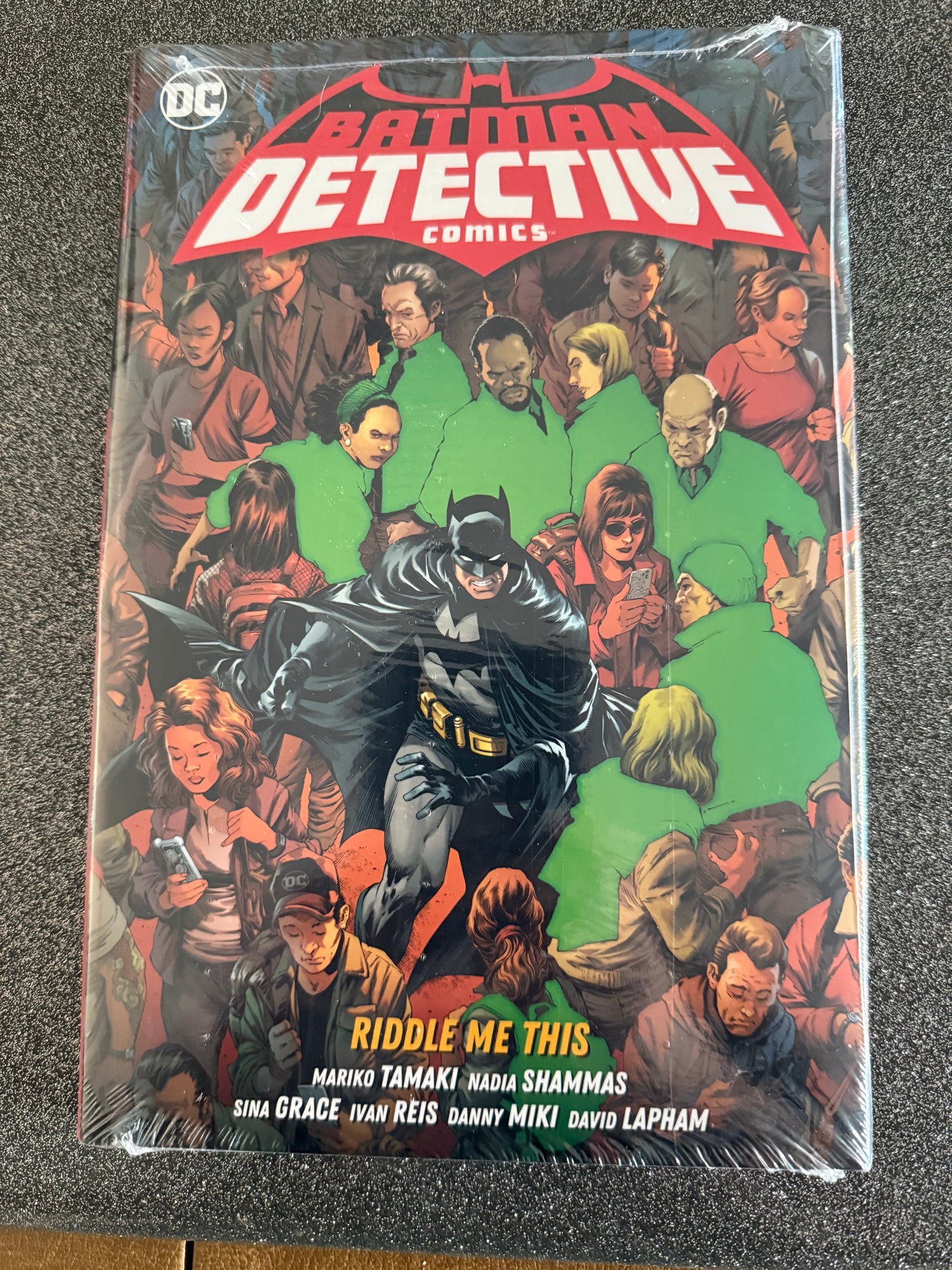 BATMAN GALORE!! 8 piece lot! 3 graphic novels, lunchbox, Batmobile, Batty + more